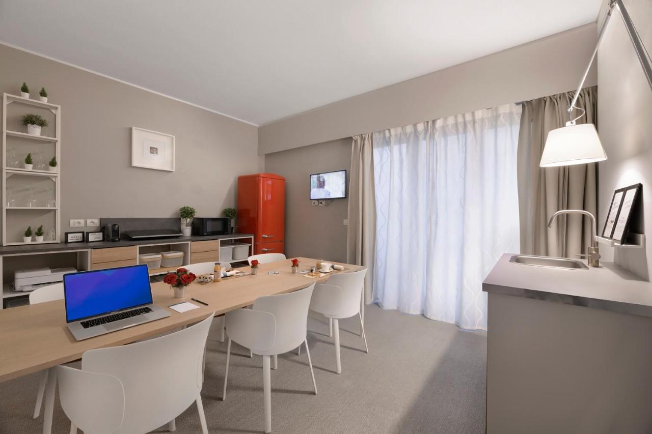 Anjoy&Bleev Rooms Rho Εξωτερικό φωτογραφία